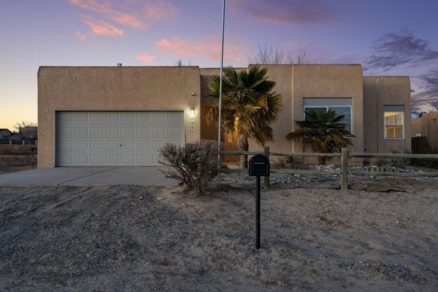 1929 12th Avenue SE, Rio Rancho, NM 87124