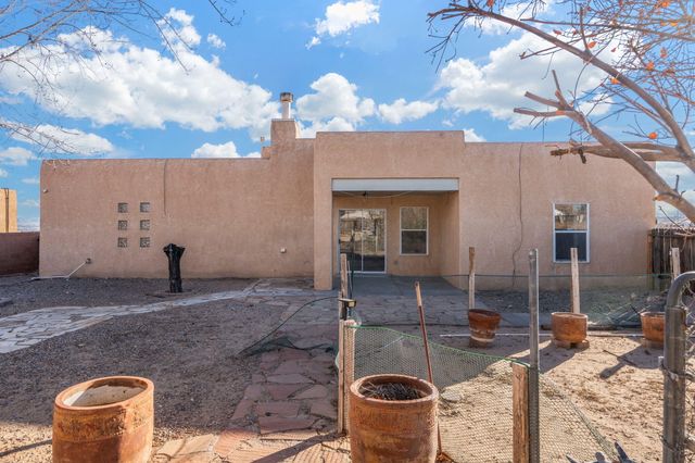 1929 12th Avenue SE, Rio Rancho, NM 87124