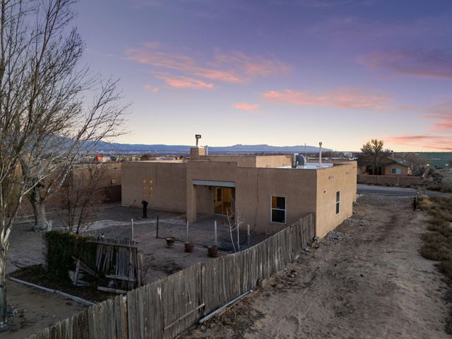 1929 12th Avenue SE, Rio Rancho, NM 87124