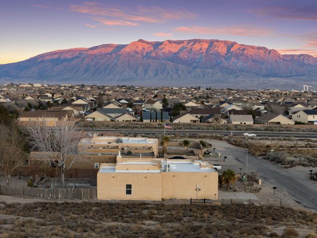 1929 12th Avenue SE, Rio Rancho, NM 87124