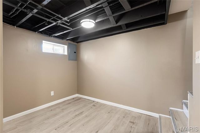 8257 Watson Road, St Louis, MO 63119
