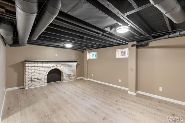 8257 Watson Road, St Louis, MO 63119