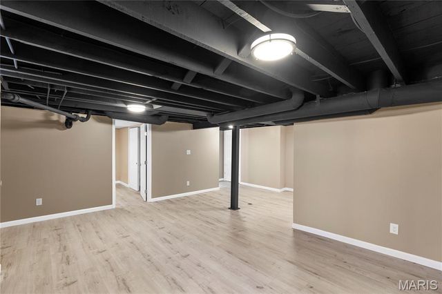 8257 Watson Road, St Louis, MO 63119