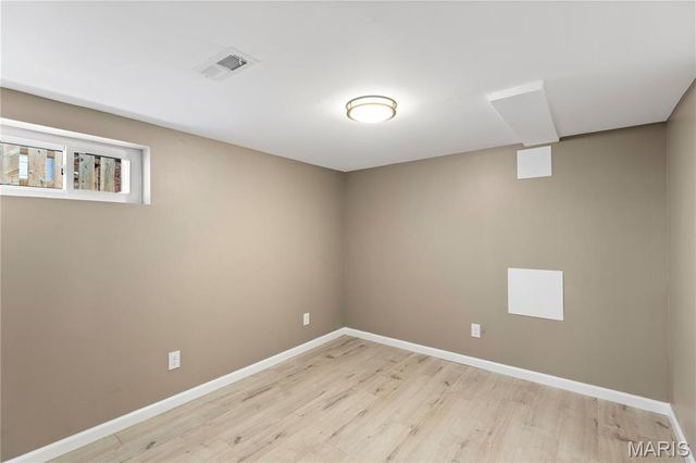 8257 Watson Road, St Louis, MO 63119