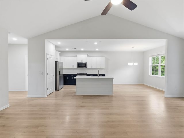 836 Orchard Valley Lane, Boiling Springs, SC 29316