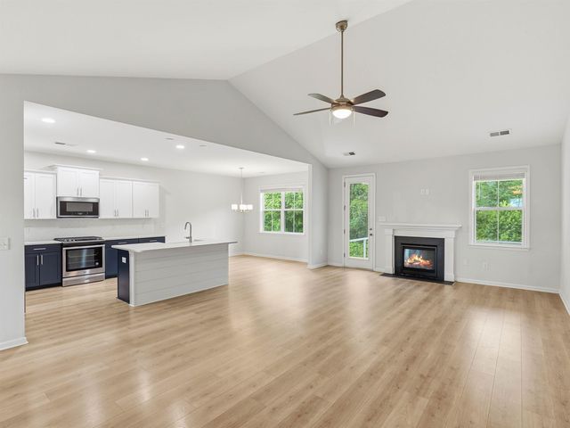 836 Orchard Valley Lane, Boiling Springs, SC 29316
