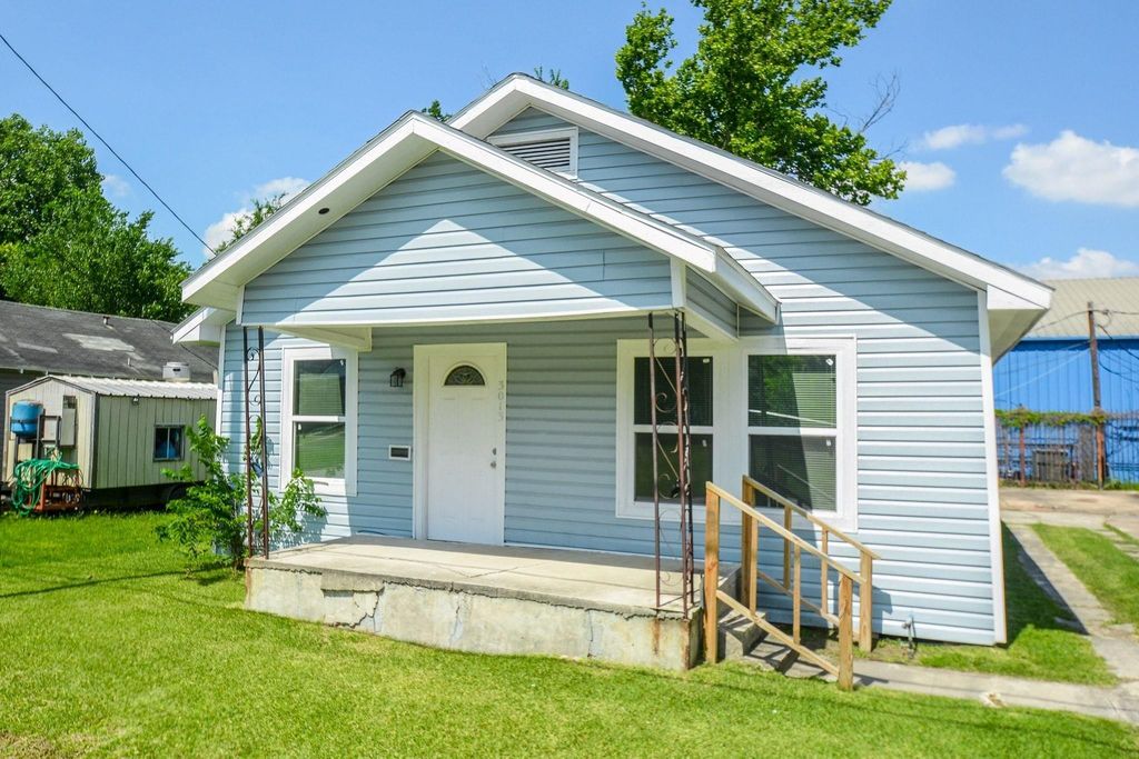 3013 Brackenridge Street, Houston, TX 77026
