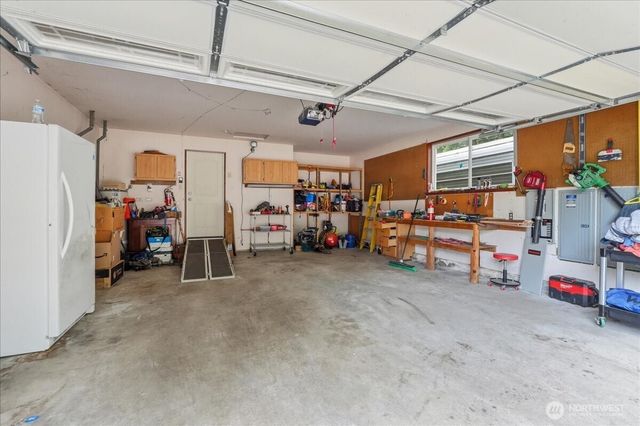 11605 85th Avenue E, Puyallup, WA 98373