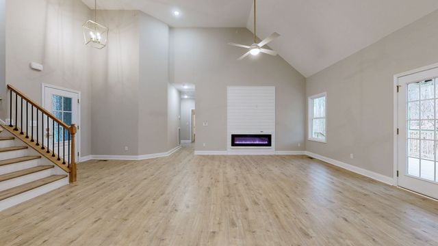 1222 Rooster Ridge, Pleasant View, TN 37146