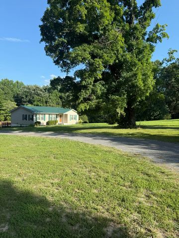 186 Adams Road, Ocoee, TN 37361