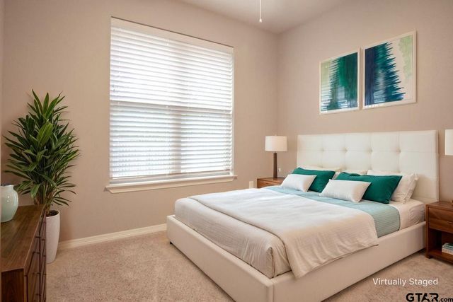 1725 Austin Dr, Tyler, TX 75701