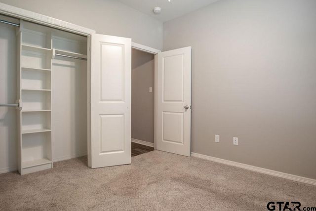 1725 Austin Dr, Tyler, TX 75701