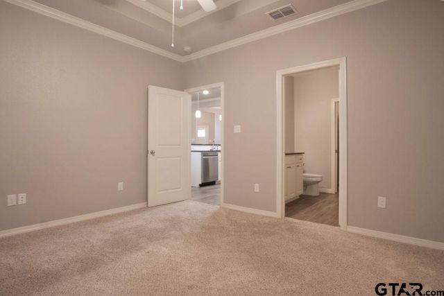 1725 Austin Dr, Tyler, TX 75701