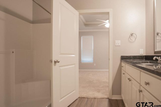 1725 Austin Dr, Tyler, TX 75701