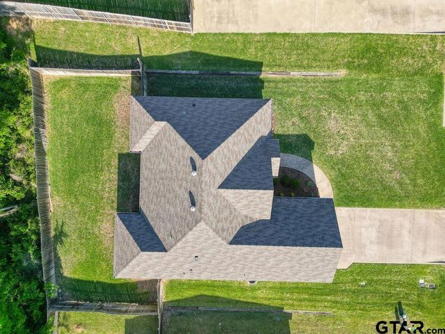 1725 Austin Dr, Tyler, TX 75701