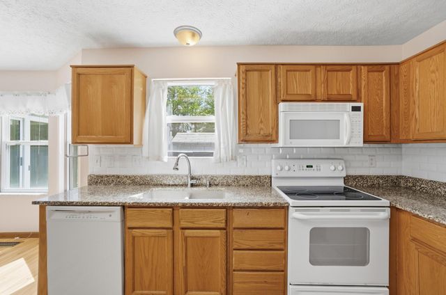 233 Dogwood Drive, Delaware, OH 43015