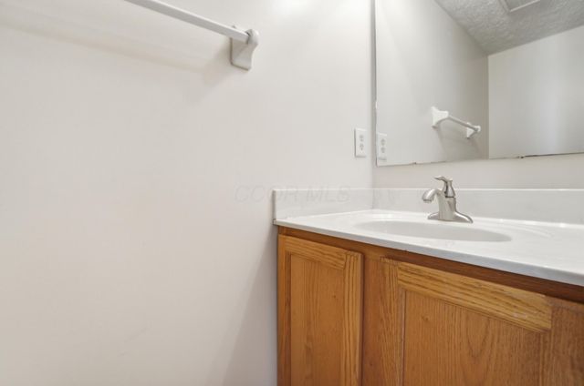 233 Dogwood Drive, Delaware, OH 43015