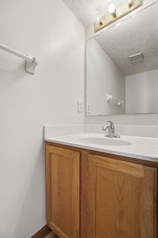 233 Dogwood Drive, Delaware, OH 43015