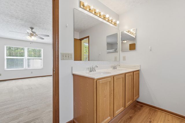 233 Dogwood Drive, Delaware, OH 43015