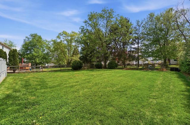 233 Dogwood Drive, Delaware, OH 43015