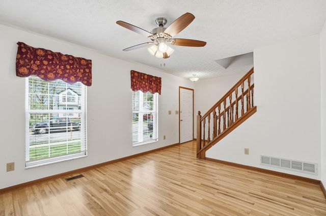 233 Dogwood Drive, Delaware, OH 43015