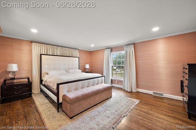 688 Balfour Street, Grosse Pointe Park, MI 48230