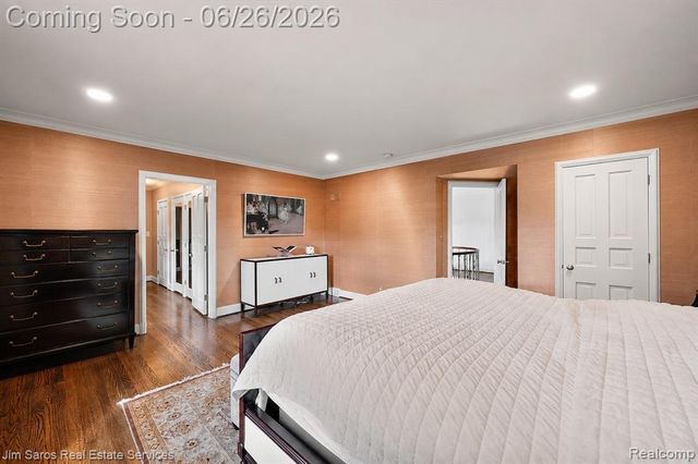 688 Balfour Street, Grosse Pointe Park, MI 48230