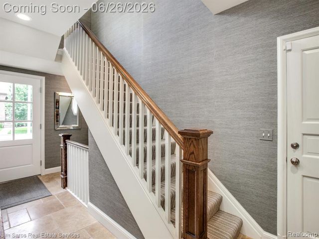 688 Balfour Street, Grosse Pointe Park, MI 48230