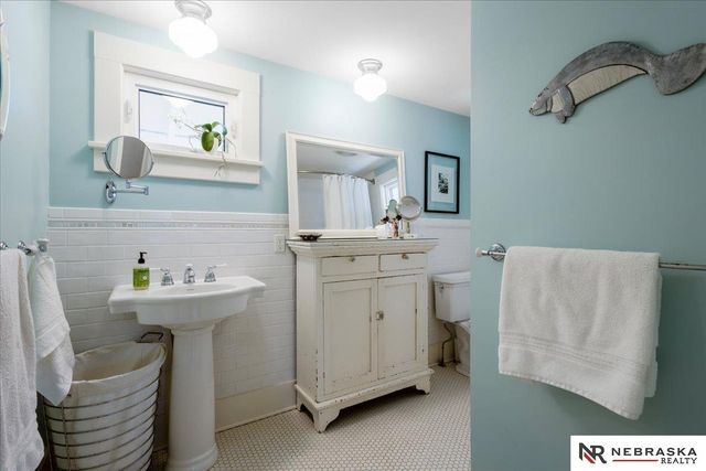 2310 Sheridan Boulevard, Lincoln, NE 68502