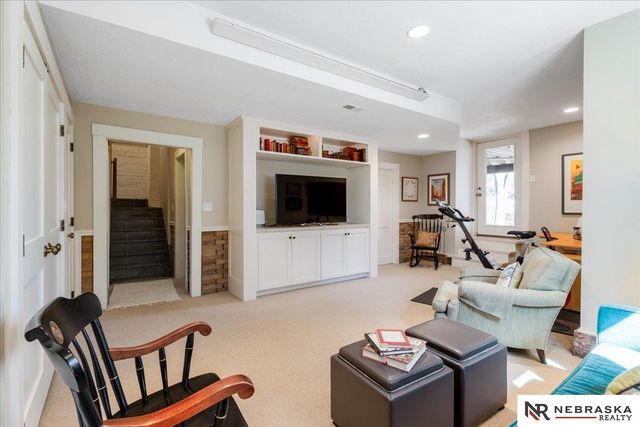 2310 Sheridan Boulevard, Lincoln, NE 68502