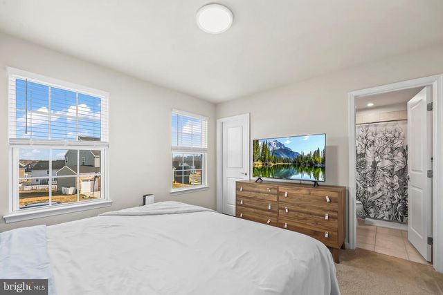 5010 BIRCH LEAF CIR, Fredericksburg, VA 22407