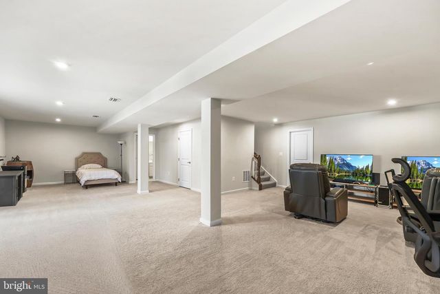 5010 BIRCH LEAF CIR, Fredericksburg, VA 22407