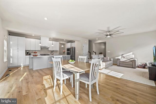 5010 BIRCH LEAF CIR, Fredericksburg, VA 22407