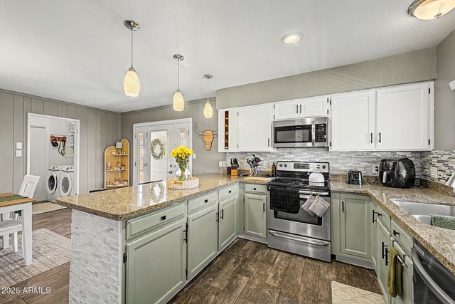1725 W ANGEL FIRE Terrace, Phoenix, AZ 85027