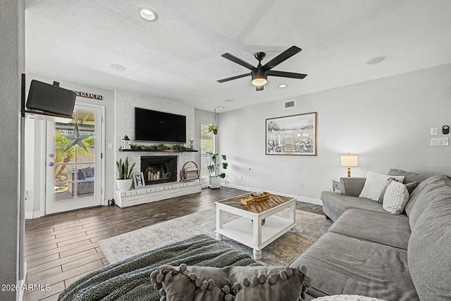 1725 W ANGEL FIRE Terrace, Phoenix, AZ 85027