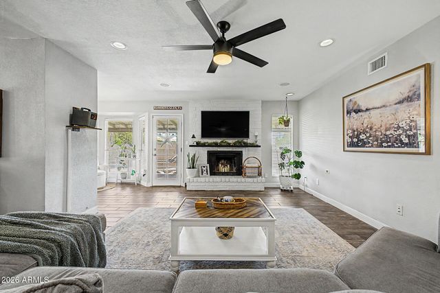 1725 W ANGEL FIRE Terrace, Phoenix, AZ 85027