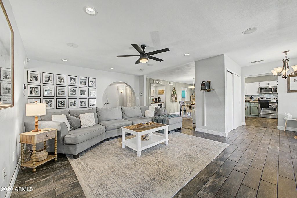 1725 W ANGEL FIRE Terrace, Phoenix, AZ 85027 — photo 4
