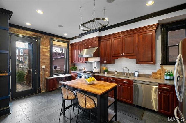 3808 Wyoming Street, St Louis, MO 63116