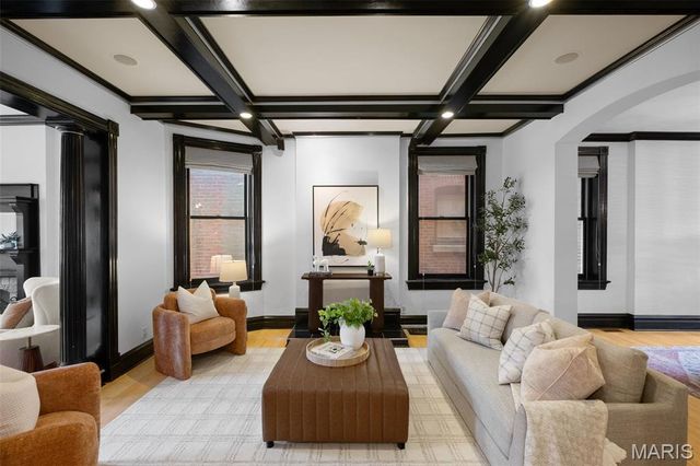 3808 Wyoming Street, St Louis, MO 63116