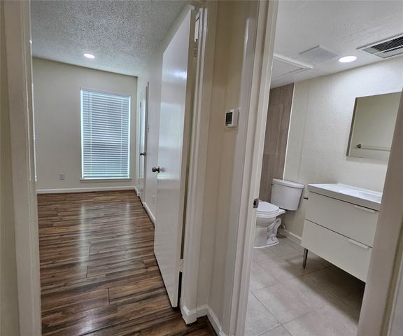 12816 Midway Road 1067, Dallas, TX 75244