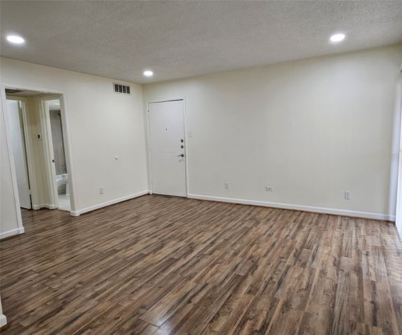 12816 Midway Road 1067, Dallas, TX 75244