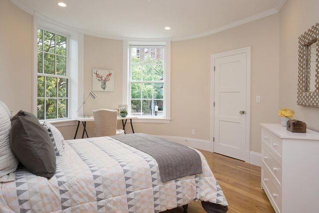 1248 Beacon St 2, Brookline, MA 02446