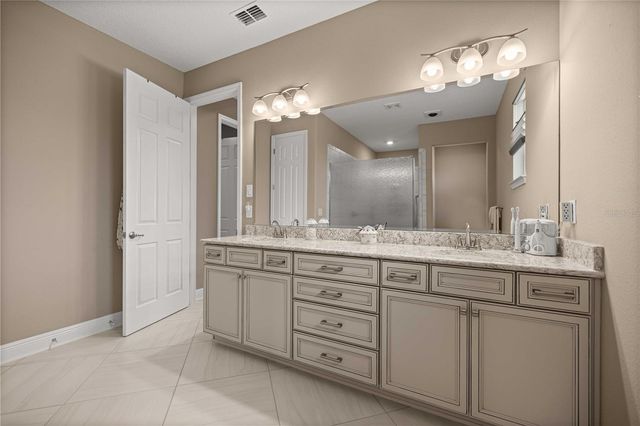 8477 SW 93RD CIRCLE, Ocala, FL 34481
