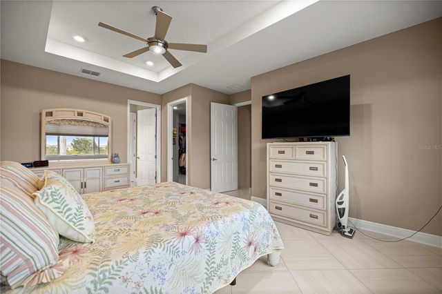 8477 SW 93RD CIRCLE, Ocala, FL 34481