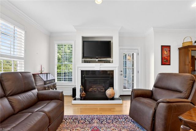 4127 Flagstick Court, Jamestown, NC 27282