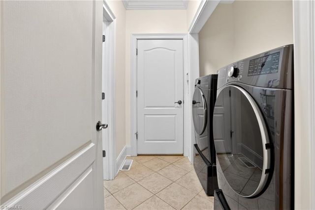 4127 Flagstick Court, Jamestown, NC 27282