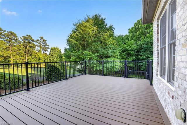 4127 Flagstick Court, Jamestown, NC 27282