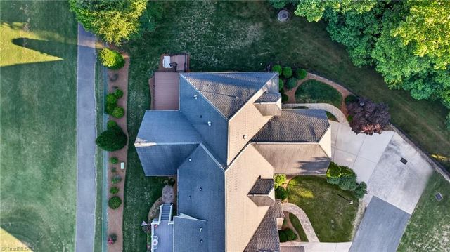 4127 Flagstick Court, Jamestown, NC 27282