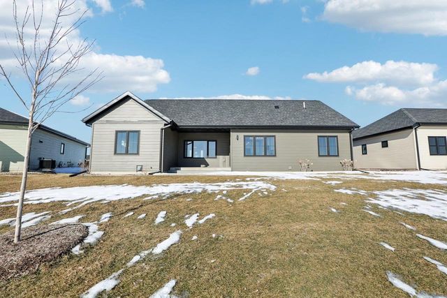 248 Falcon Court, Sauk City, WI 53583
