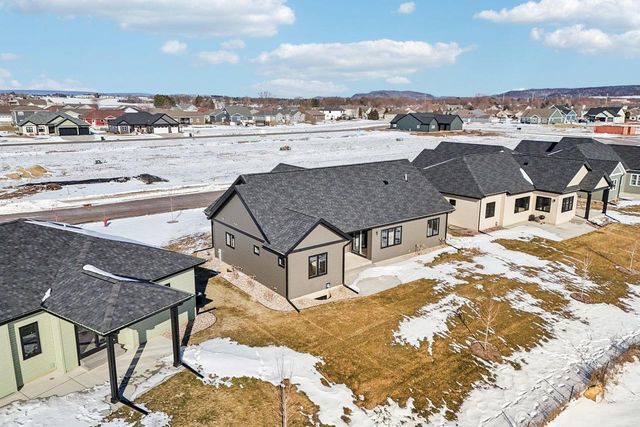 248 Falcon Court, Sauk City, WI 53583